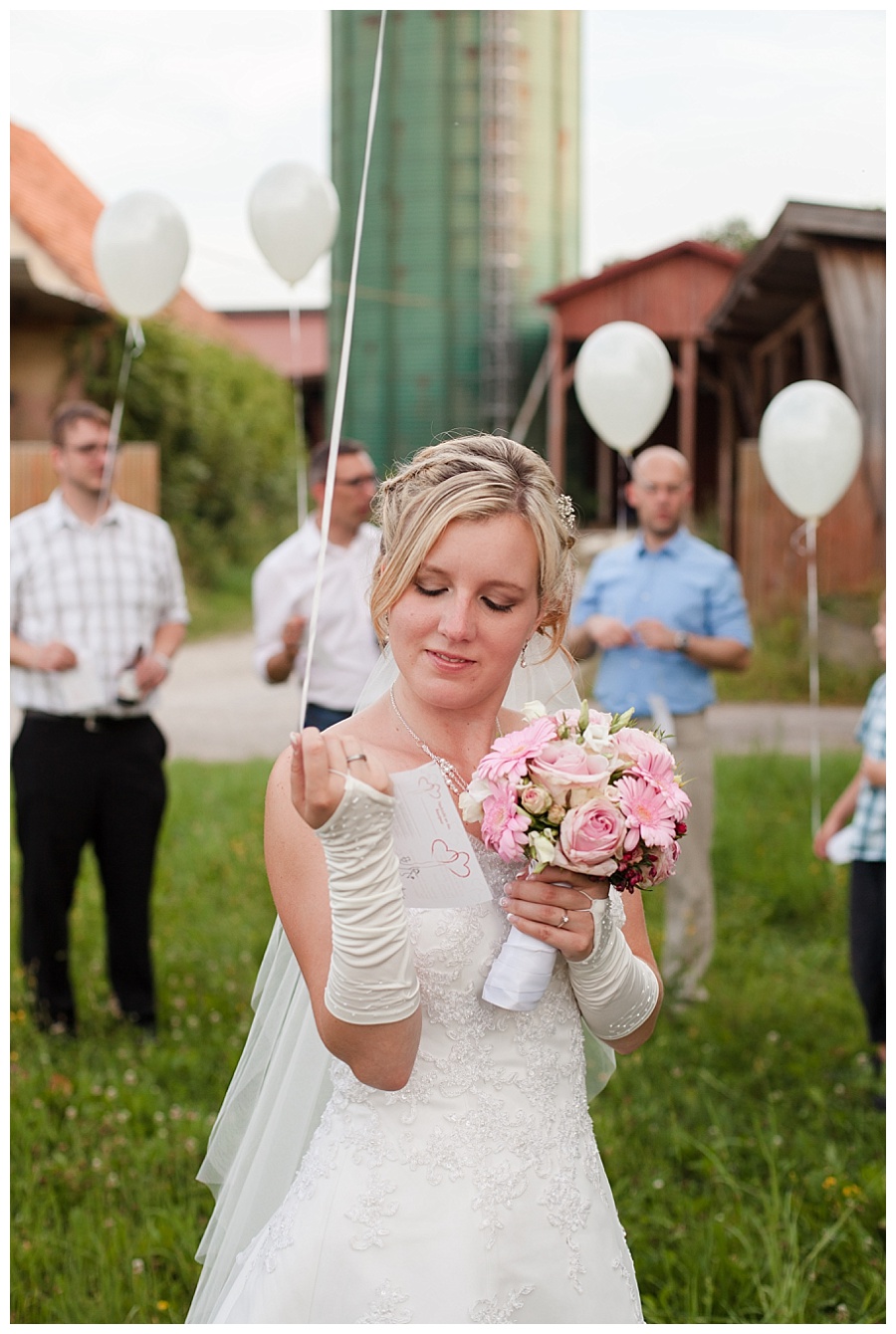 ballon release german wedding